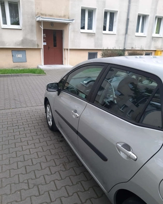 Toyota Auris cena 29999 przebieg: 120000, rok produkcji 2010 z Poznań małe 16